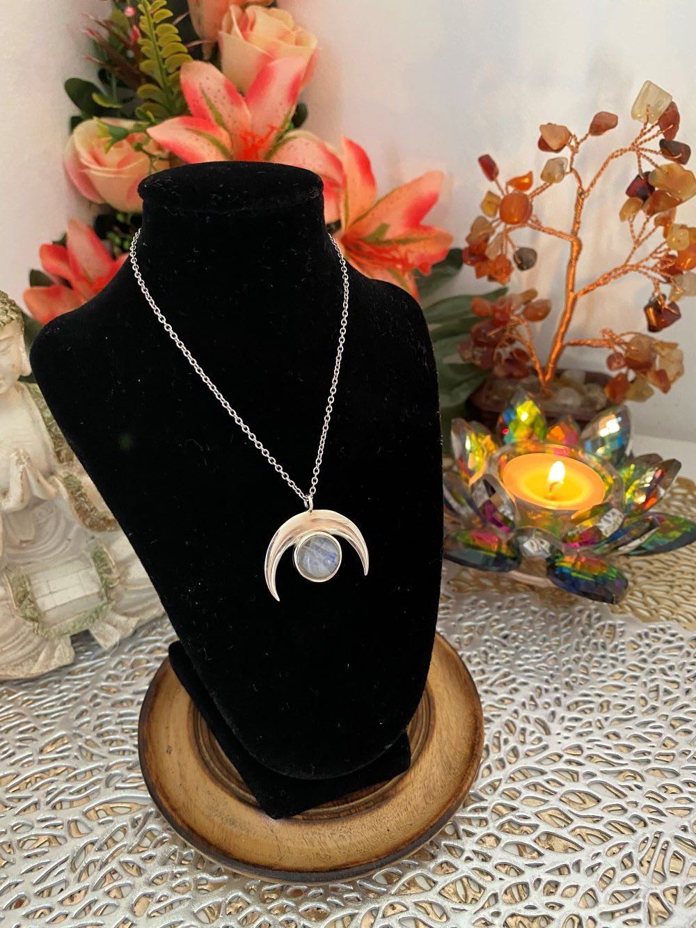 Colgante luna con piedra lunar.Plata de ley