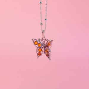 mariposa ambar baltico