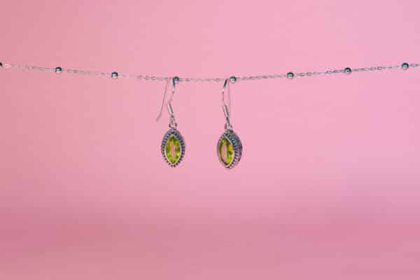Pendientes de olivino