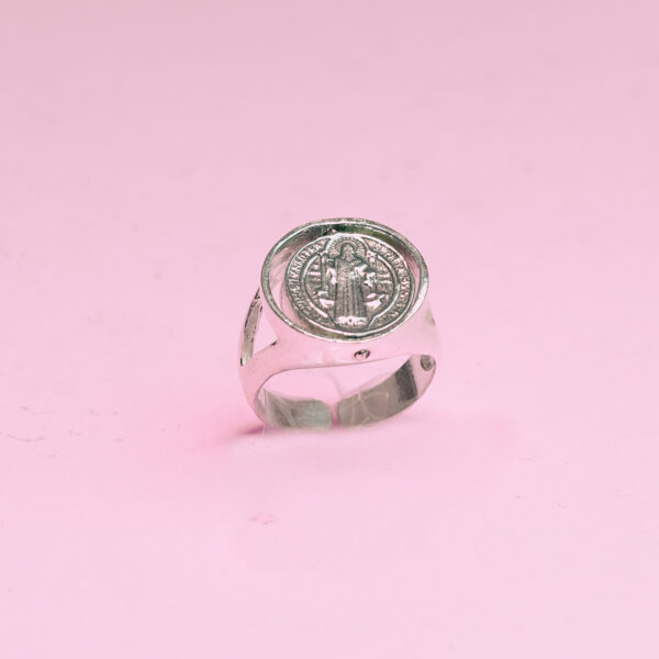 anillo doble medalla tetra y san benito ajustable - Imagen 3