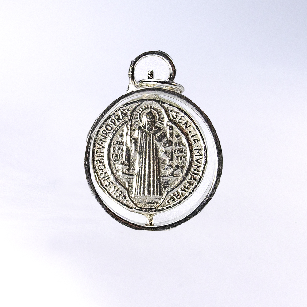medalla giratoria san benito y san judas consagrada