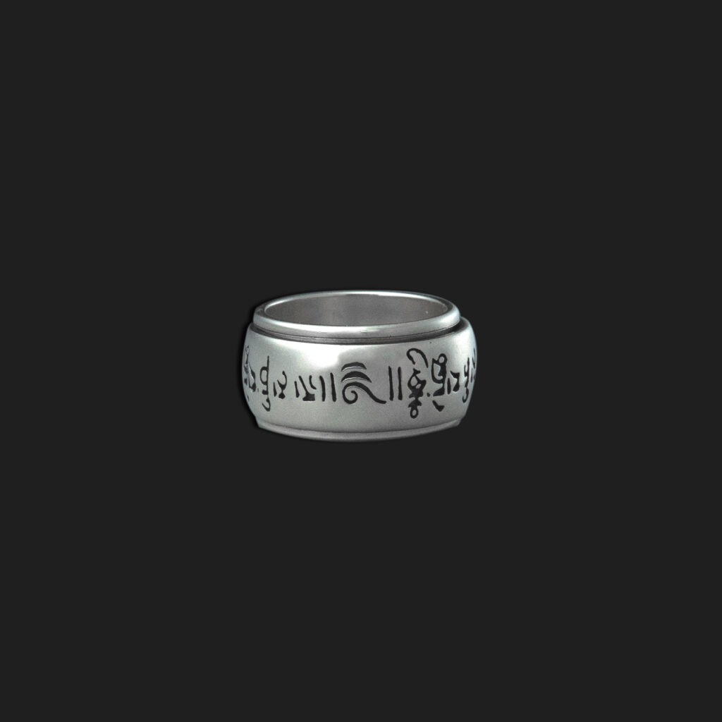 Anillo giratorio mantra protector