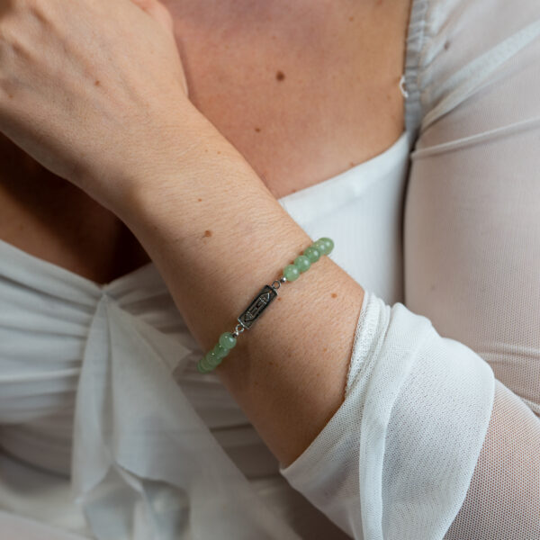 Pulsera Atlante con cuarzo verde y plata elastica - Imagen 2